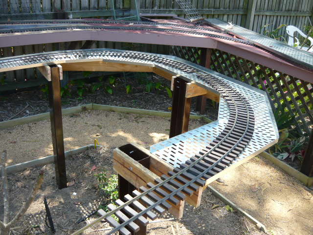 Mill end tray close up.JPG