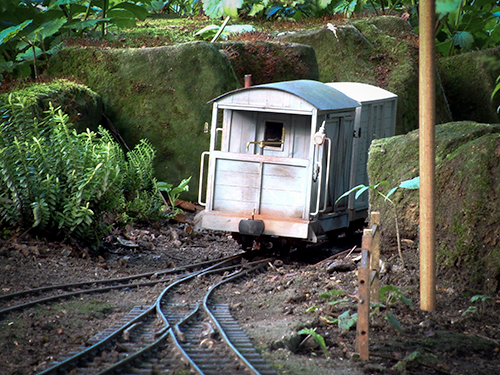 Brake van leaving LW.png
