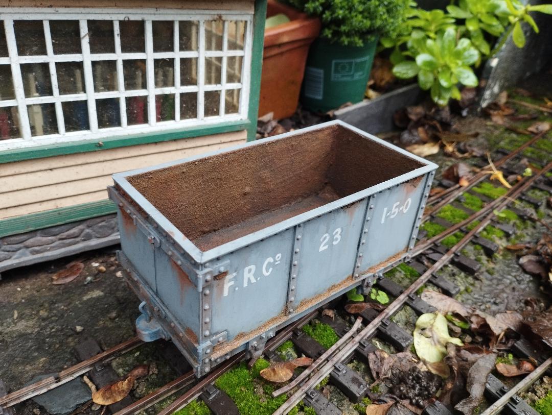 Iron coal wagon 8.jpg