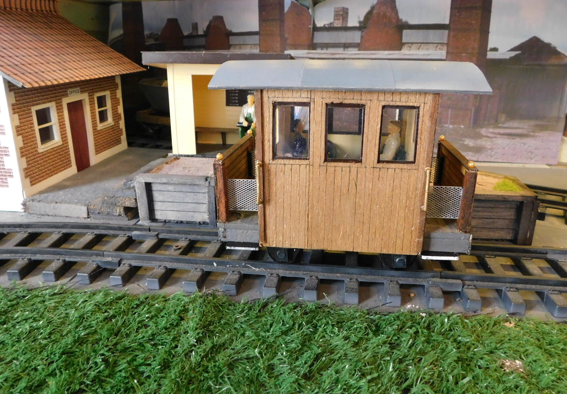 tiny carriage (7).JPG