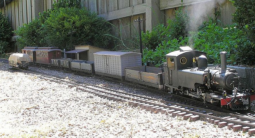Last Train 2017 Christmas 4.JPG