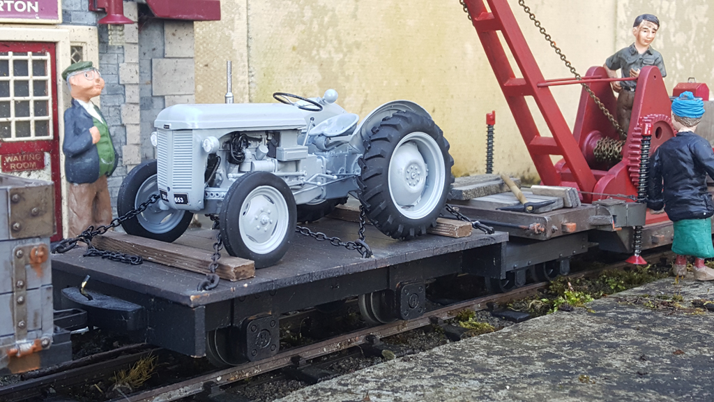 Tractor-load+crane1.jpg